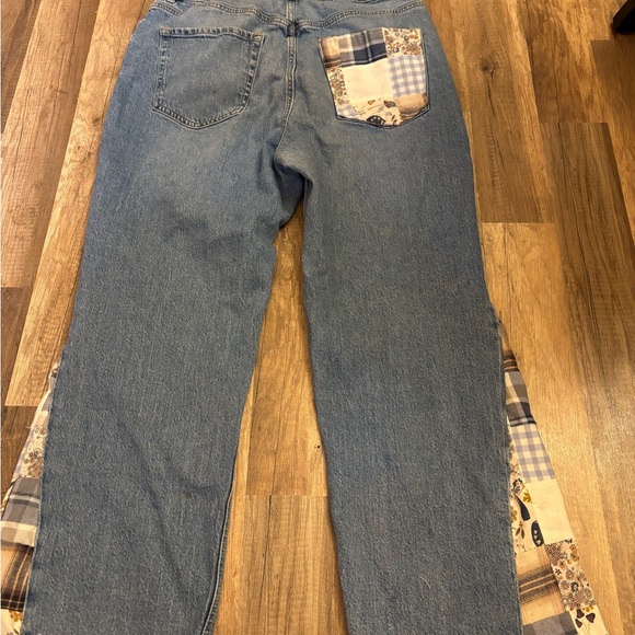 Dynamite Blue Flare Jeans with Patchwork Detail - Picture 4 of 6
